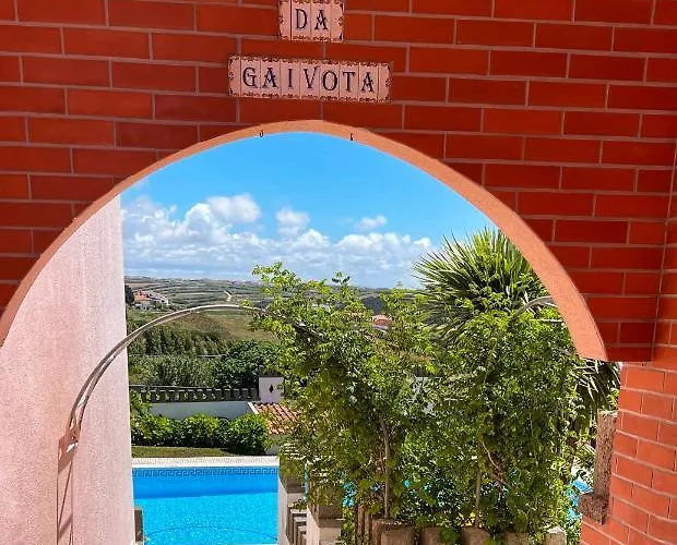 Joana Vasconcelos, Ocean View & Pool - Pata Da Gaivota Lourinhã