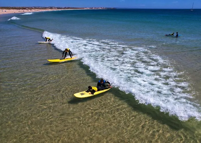 Joana Vasconcelos, Ocean View & Pool - Pata Da Gaivota Willa *