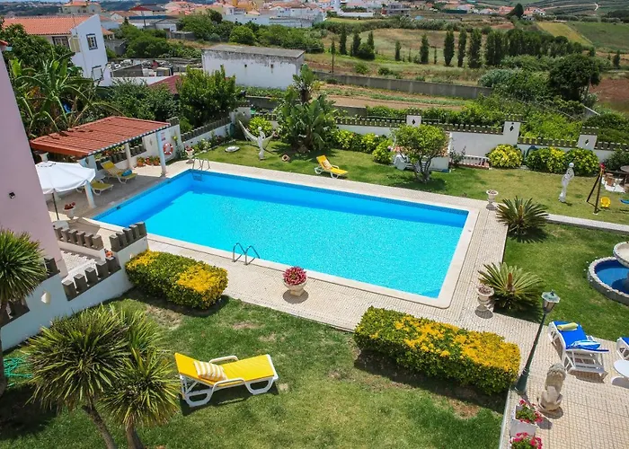 Joana Vasconcelos, Ocean View & Pool - Pata Da Gaivota Willa Lourinhã