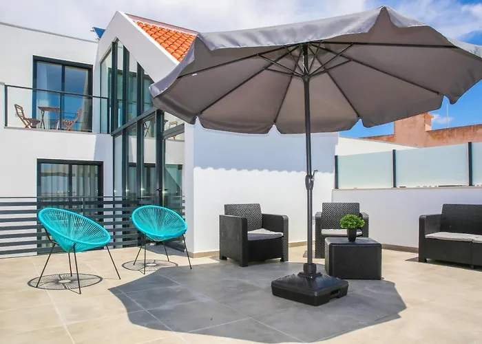 Joana Vasconcelos, Ocean View & Pool - Pata Da Gaivota